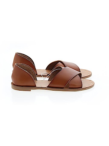 Universal Thread Sandals (view 1)