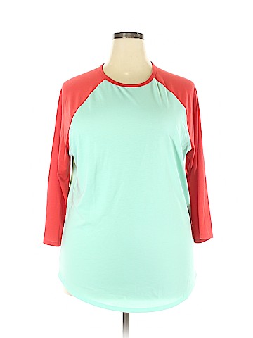 Lularoe 3/4 Sleeve T-Shirt (view 1)