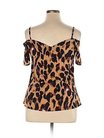 Unbranded Short Sleeve Blouse (view 2)