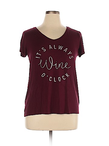 Maurices Short Sleeve T-Shirt (view 1)