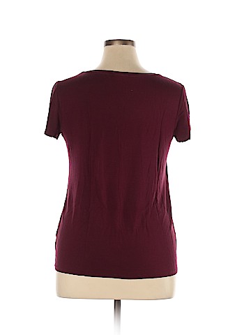 Maurices Short Sleeve T-Shirt (view 2)