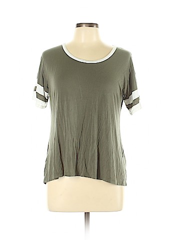 Charlotte Russe Short Sleeve T-Shirt (view 1)