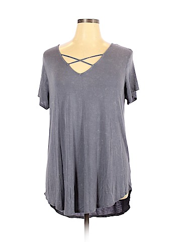 Ava & Viv Short Sleeve Top (view 1)