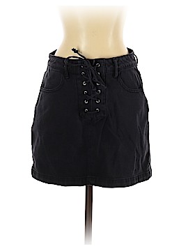 Kendall & Kylie Size 25 waist
