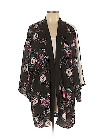 Pink Rose Kimono (view 1)