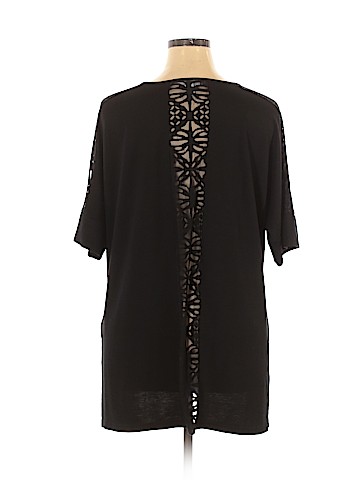 Ava & Viv Short Sleeve Top (view 2)