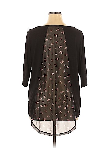 Torrid 3/4 Sleeve Top (view 2)