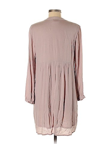 Old Navy Casual Dress (view 2)