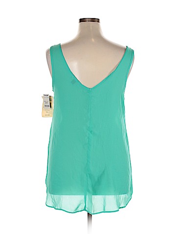 Eyeshadow Sleeveless Blouse (view 2)