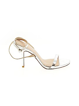 Elizabeth and James Size 9 1/2