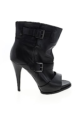 GUESS by Marciano Size 6 1/2