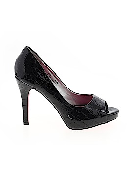 Signature by Shoedazzle Size 5 1/2