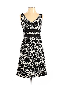 Donna Ricco Size 4 Petite