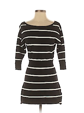 White House Black Market Size XS