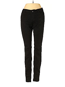 miss poured in blue pants