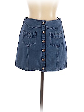 Kendall & Kylie Size 28 waist