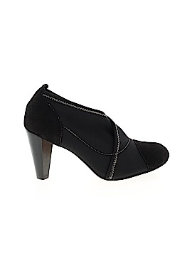 Taryn by Taryn Rose Size 7 1/2