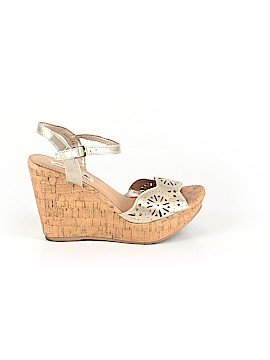 American Eagle Shoes Size 6