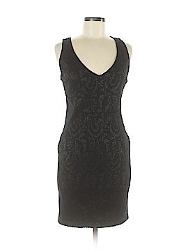 Red Saks Fifth Avenue Size Med