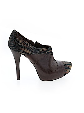 Carlos by Carlos Santana Size 8