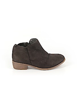 Journee Collection Size 8 1/2