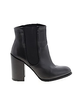 Stuart Weitzman Size 5 1/2