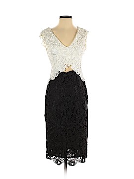 Laundry by Shelli Segal Size 0