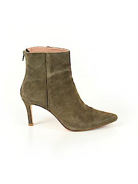 House of Harlow 1960 Size 7 1/2