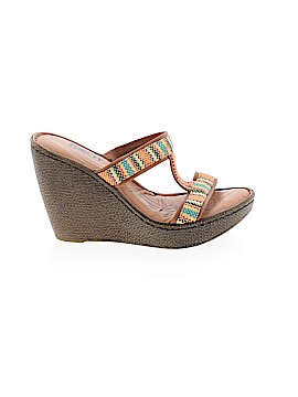 Born Handcrafted Footwear Size 6