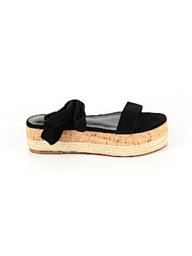House of Harlow 1960 Size 7 1/2