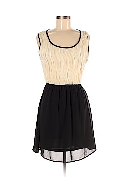 Charming Charlie Size Med