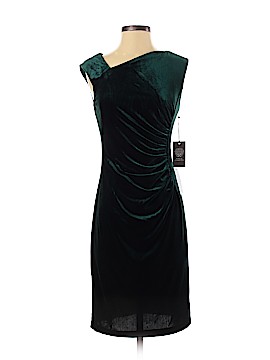 Vince Camuto Size 4 Petite