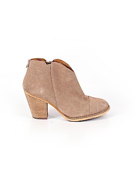 Susannah Hunter Size 5 1/2