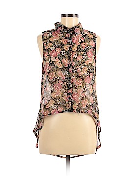 Brandy Melville Sleeveless Blouse