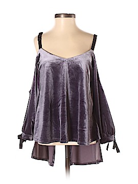 Romeo & Juliet Couture Size Sm