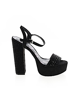 Juicy Couture Size 7 1/2