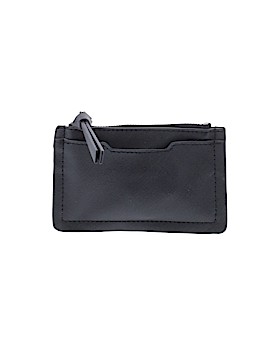 SR2 Sondra Roberts Leather Coin Purse