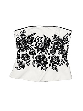 White House Black Market Size 2
