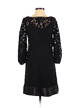 Laundry by Shelli Segal Size 4