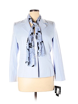 Le Suit Size 14 Petite