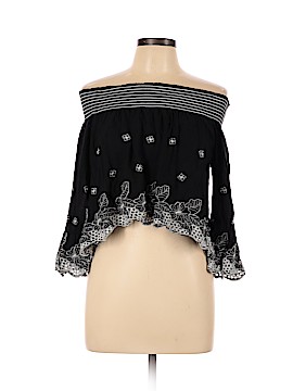 Romeo & Juliet Couture Size XL