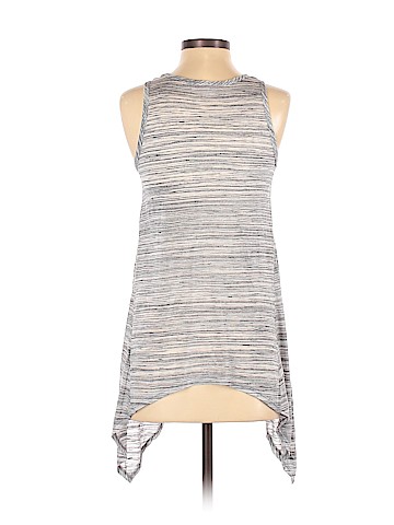 Casual Couture By Green Envelope Tank Top - back