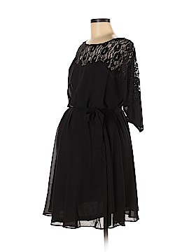 Kimi + Kai Maternity Size Med Maternity