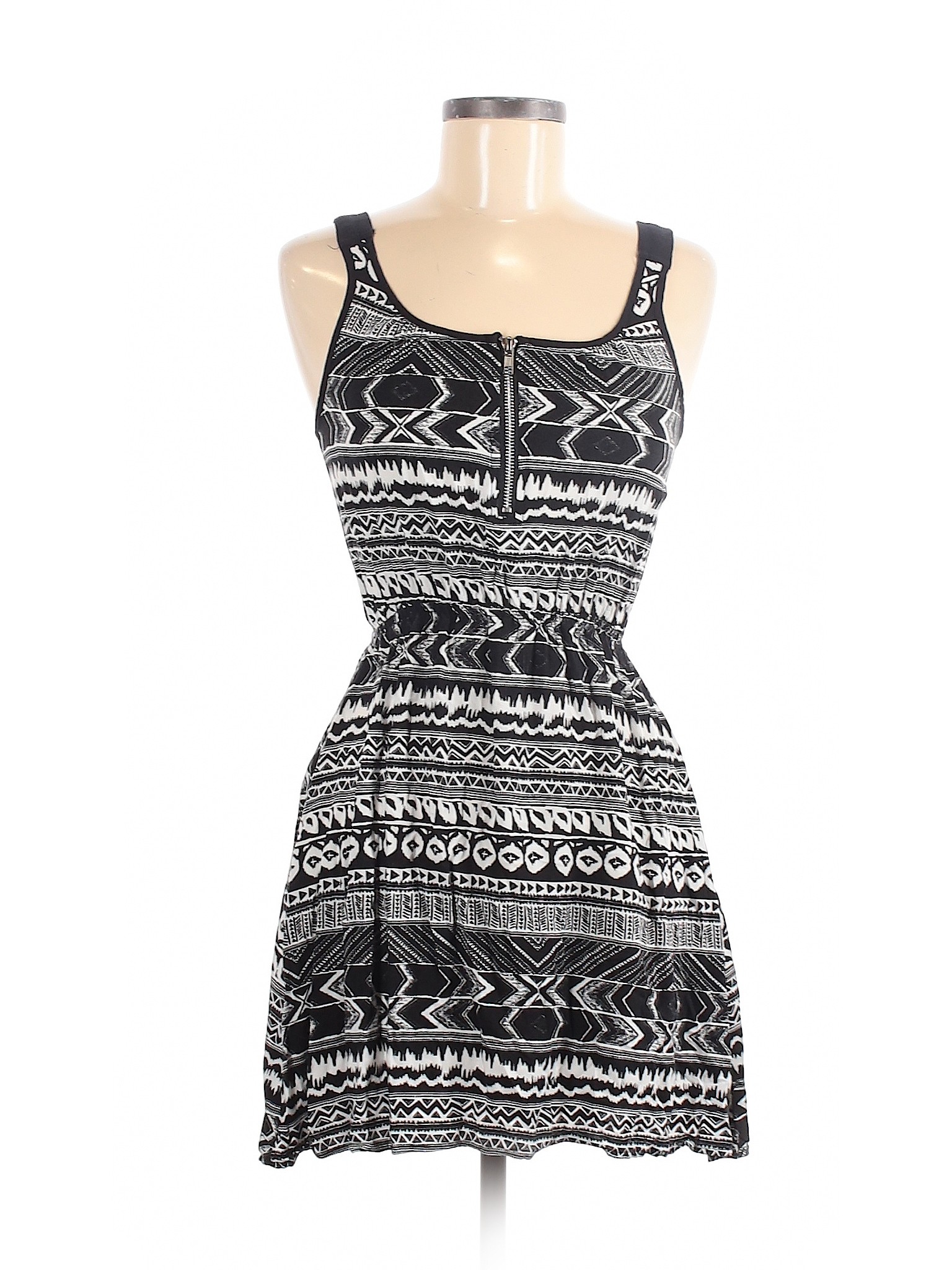 j for justify clothing brand