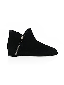 Stuart Weitzman Size 6 1/2