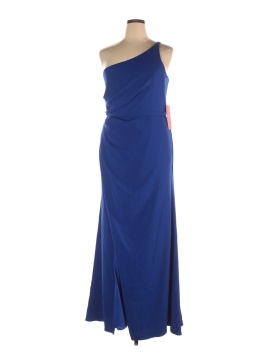 Carmen Marc Valvo Infusion Size 14