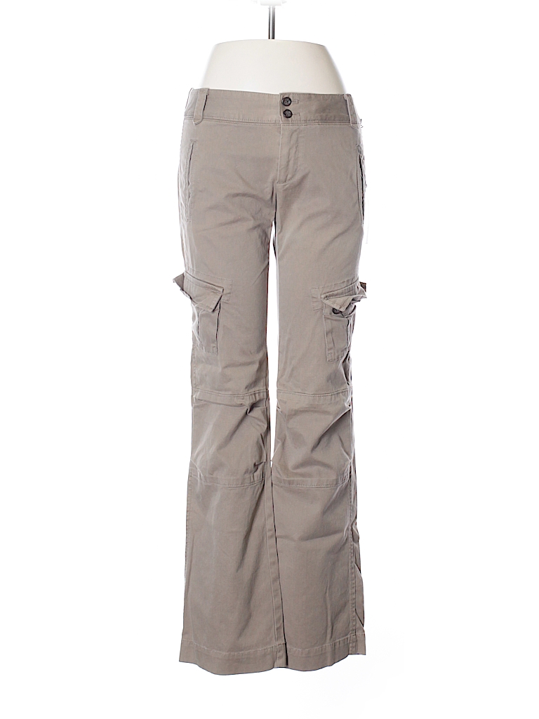 Banana Republic Solid Tan Cargo Pants Size 6 - 68% off | thredUP