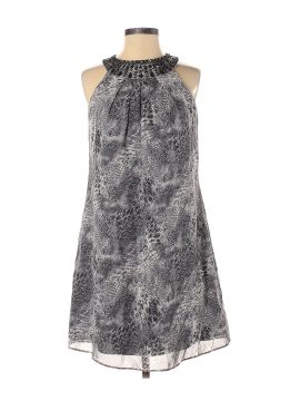 White House Black Market Size 00