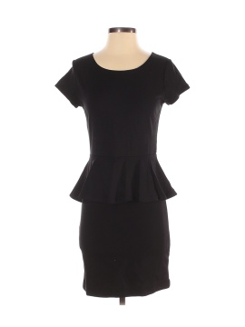 Red Saks Fifth Avenue Size Sm