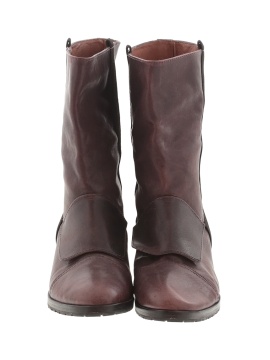 Elizabeth and James Size 9 1/2